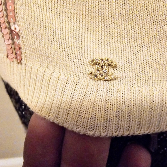 CHANEL cardigan ('06) with matching tank top, sequin accents, and Optional Belt - Picture 10 of 10